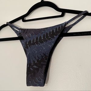 mikoh SAO PAULO bottoms Sz L Lei pattern